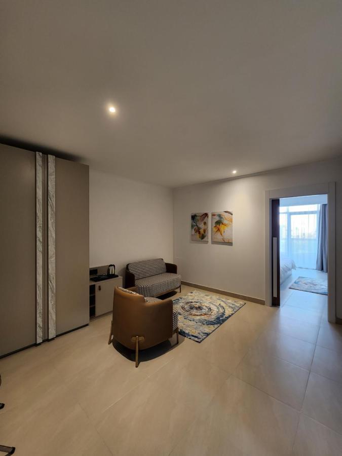 Imperial Suites Hotel Al-Manamah Bagian luar foto