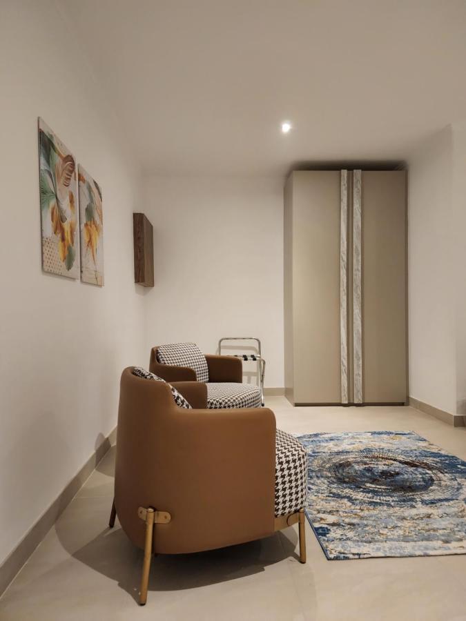 Imperial Suites Hotel Al-Manamah Bagian luar foto