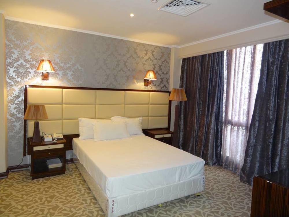 Imperial Suites Hotel Al-Manamah Bagian luar foto